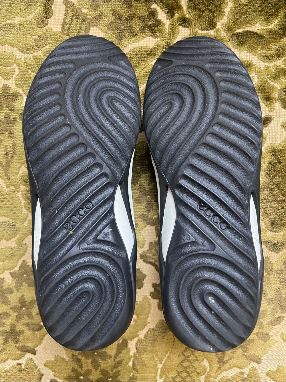 ECCO Toggle Lace Up Sneakers - Picture 5 of 12